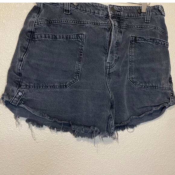 Free People We The Free Palmer Black Denim High Waist Cut Off Shorts Size 31 - Picture 8 of 13